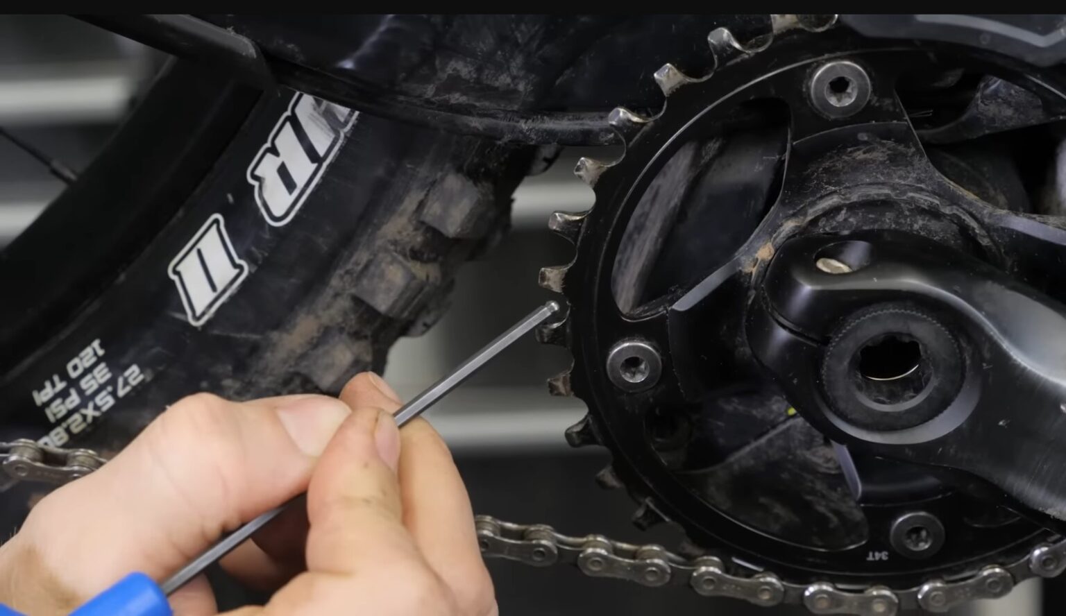 Do Electric Bikes Have Gears? How and When To Use Them - String Bike - Zero Electric Bike Gear Grinds