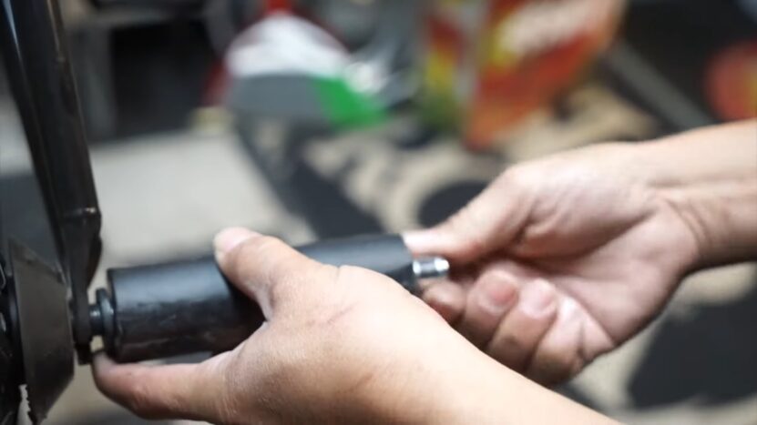 Pegs Mounting Tips