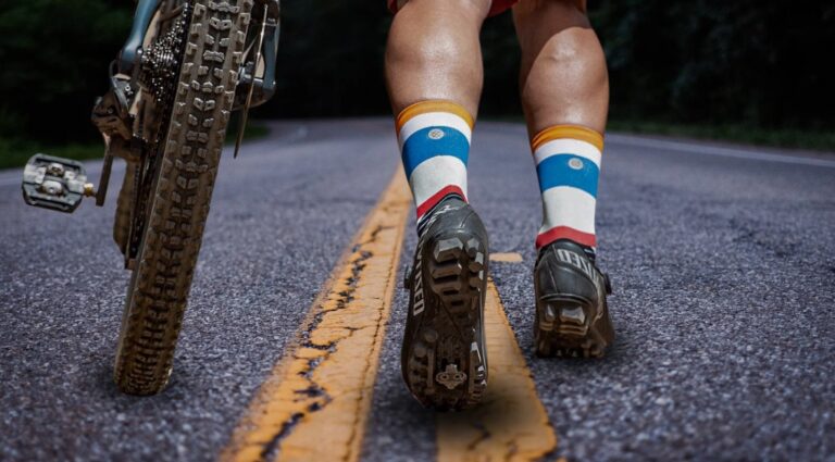 Can You Walk Around In Cycling Shoes