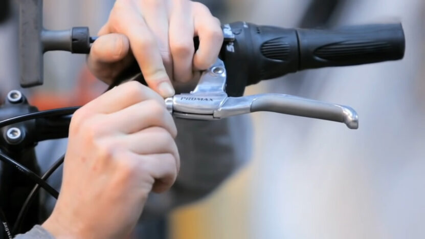 how to fix a broken brake on a bike