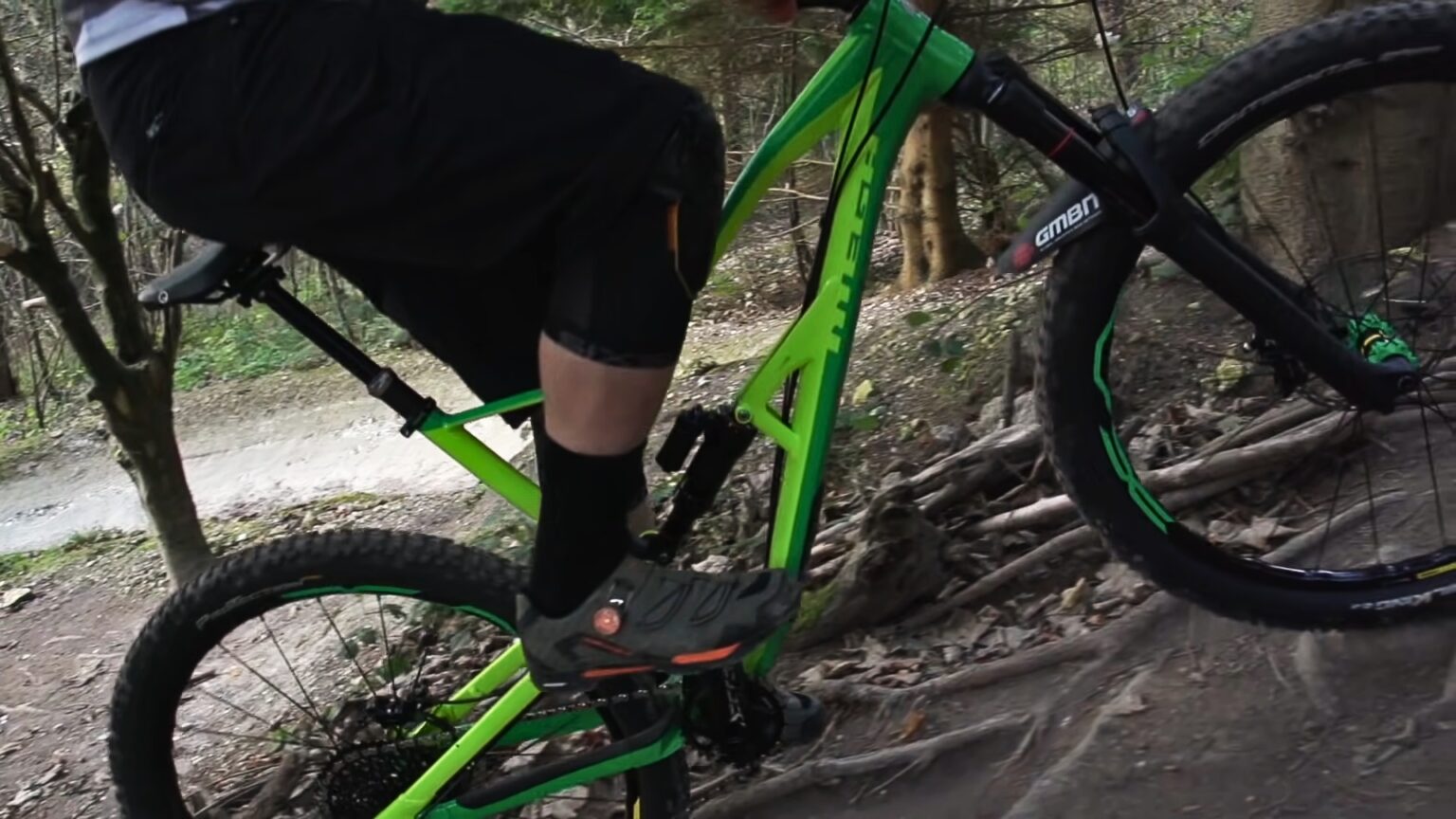 Hardtail vs Full Suspension (Detailed Comparison) String Bike