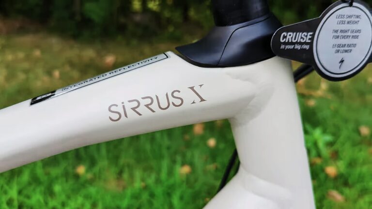 Closeup of a Sirrus X Bike Logo. Review of Specialized Sirrus X 4.0