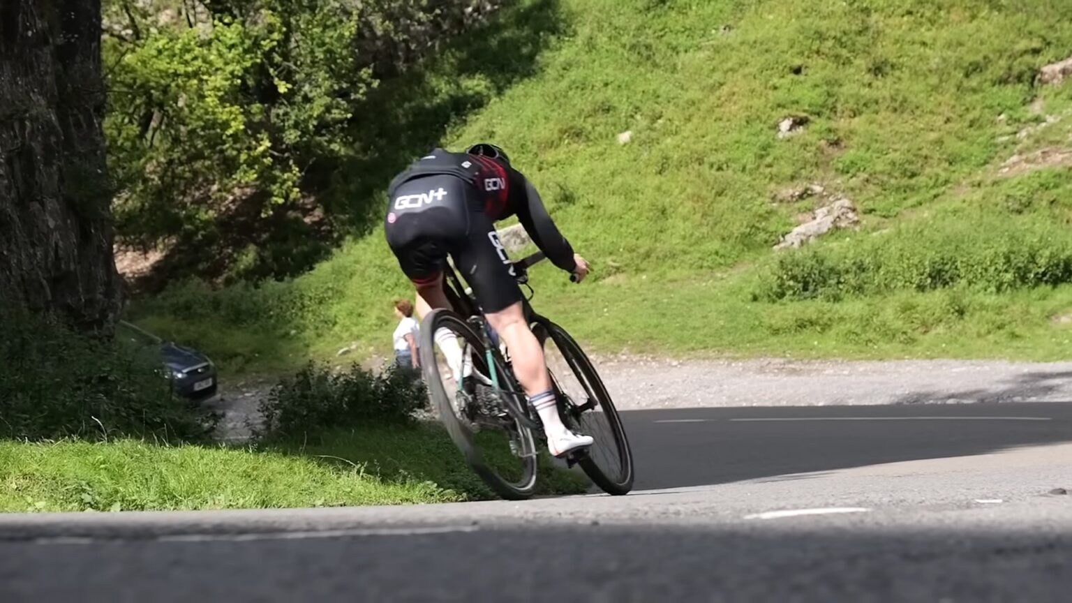 28mm vs 32mm Bike Tires Navigating Your Best Path to Cycling