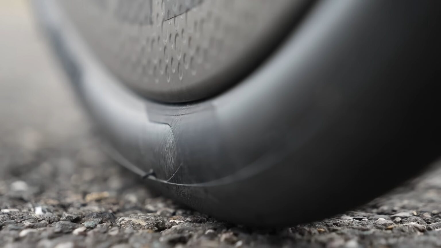 28mm vs 32mm Bike Tires Navigating Your Best Path to Cycling