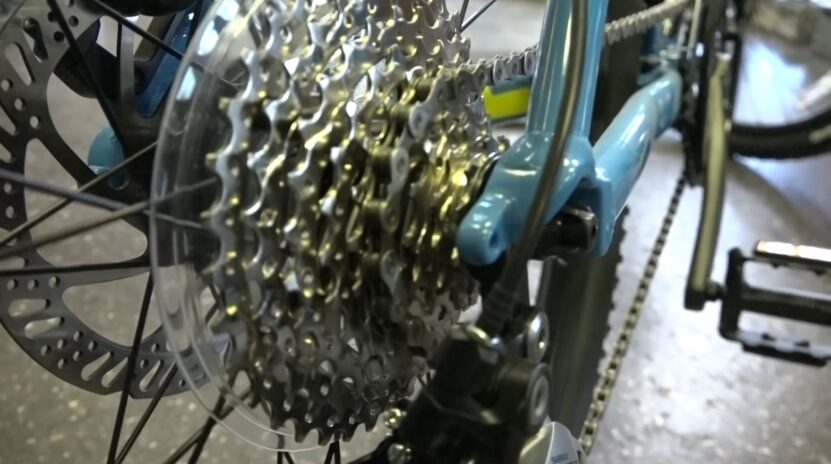 How Many Gears Does A Trek Dual Sport 2 Have
