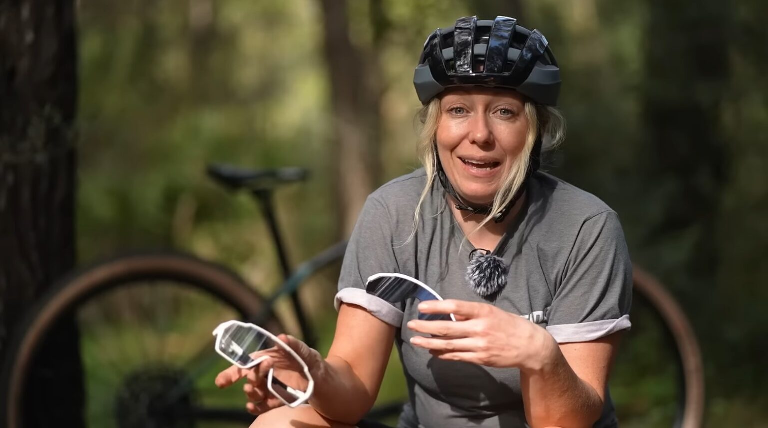 Mountain Bike Goggles Vs Ski Goggles (5 Key Difference) String Bike