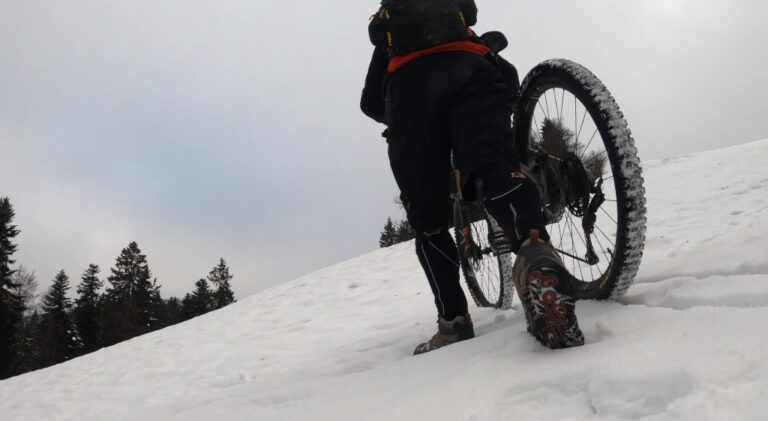 Winter Wonderland Wheels Can You Ride Mountain Bike In The Snow (6 Tips)