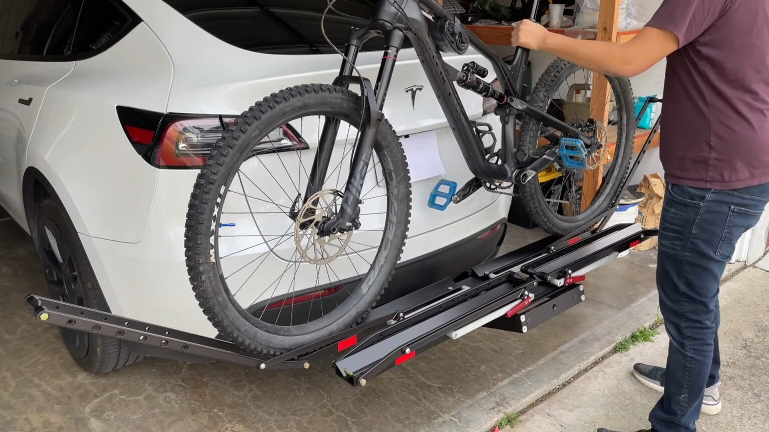 Kuat Vs Thule Bike Rack (5 Racks Explained)