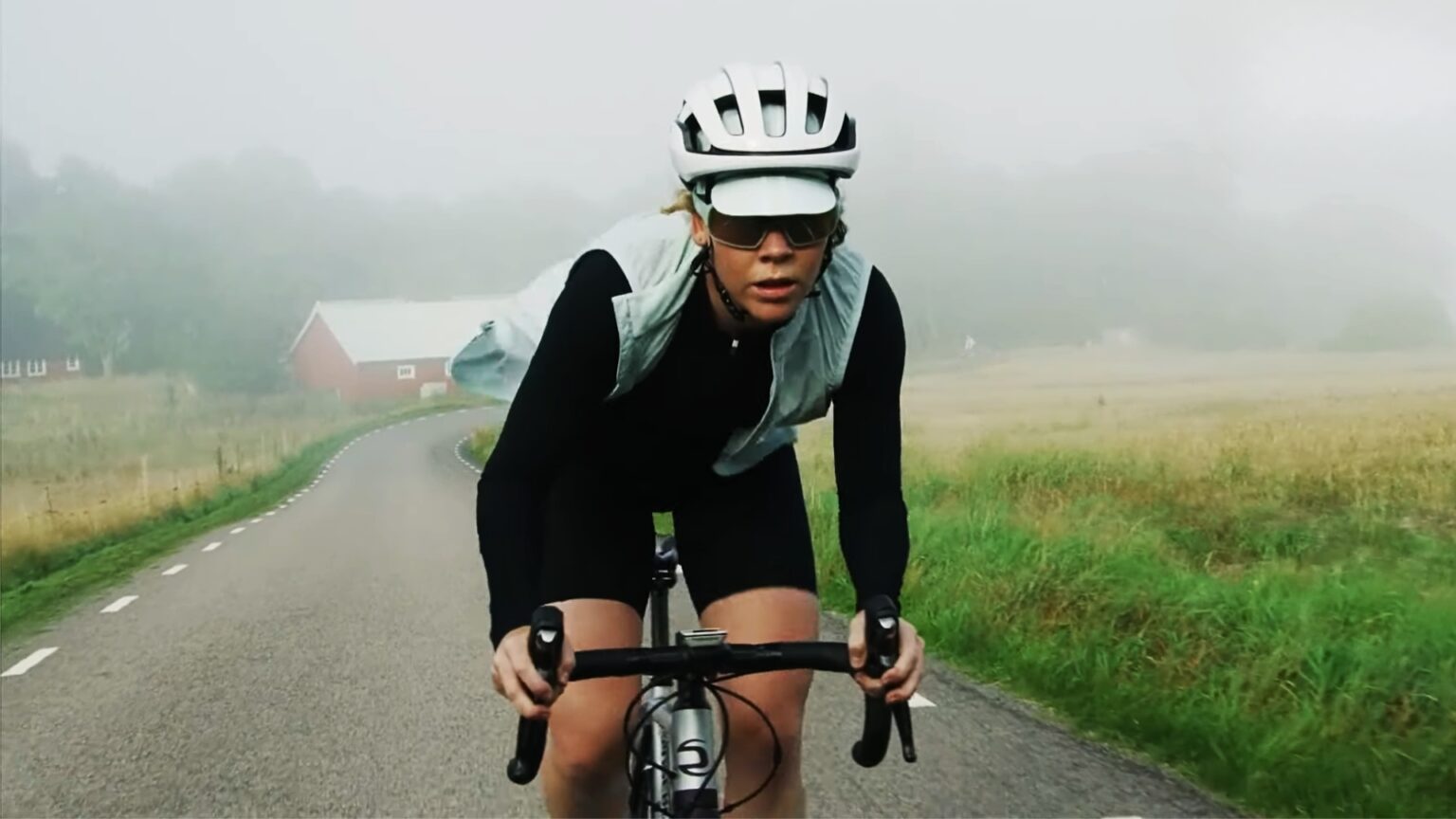 Do Bike Helmets Expire? (5 Answer Explained) String Bike