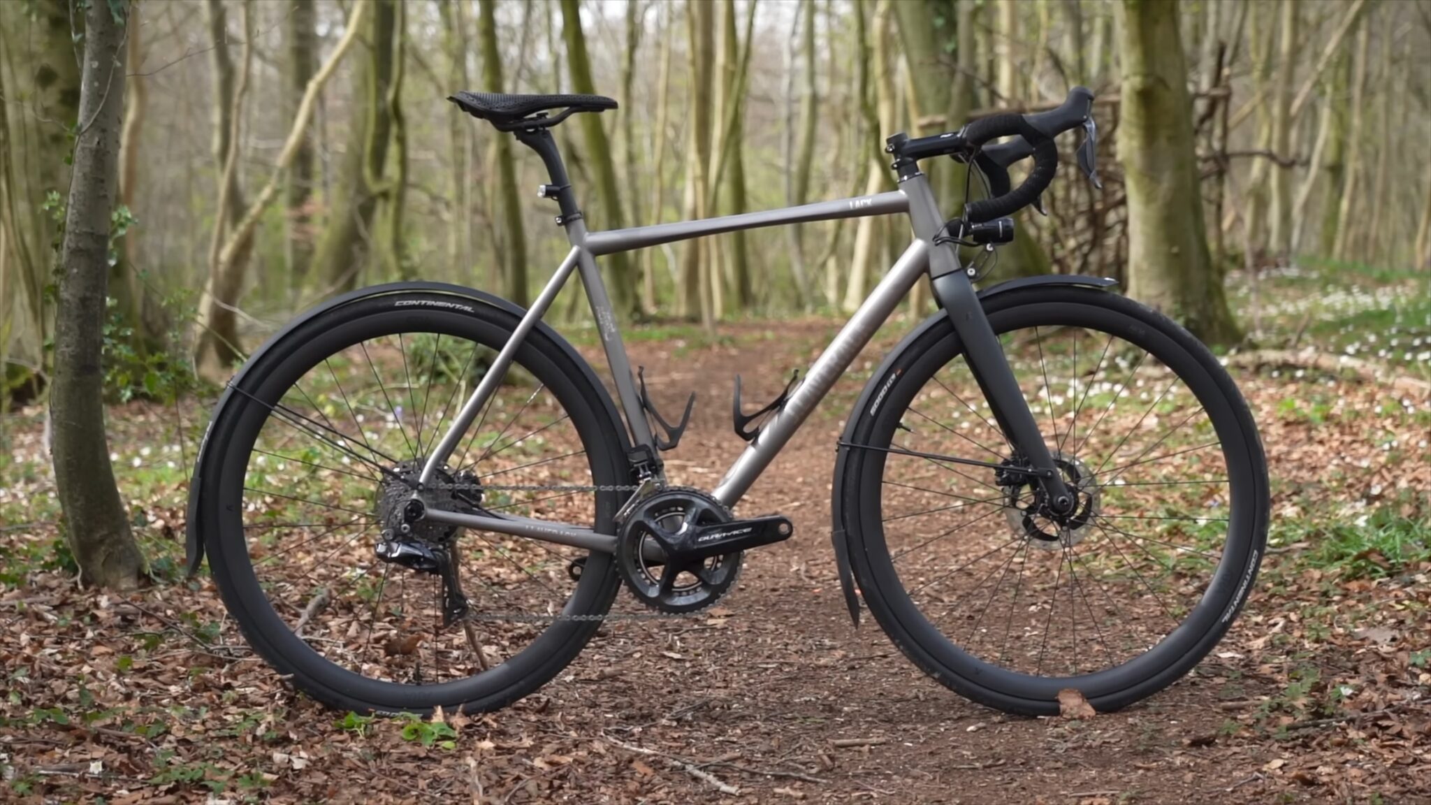 Titanium Vs Carbon Bike Frame (A Helpful Guide) String Bike