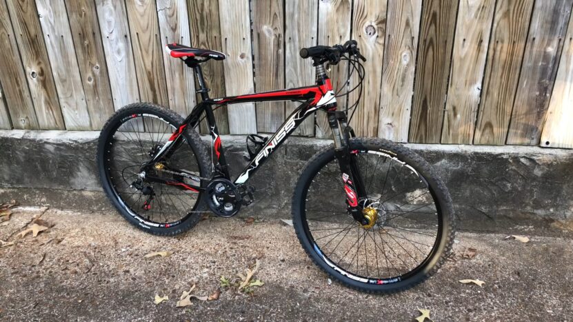 Merax FT323 Mountain Bike for Fat Guys