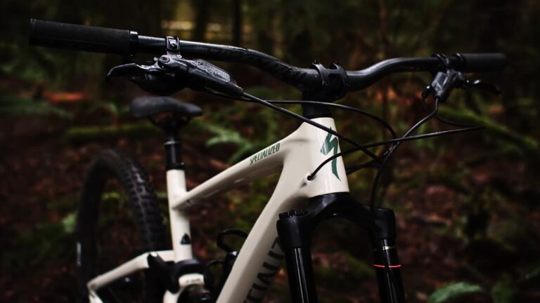 Specialized Enduro Bike Closeup. Comparison Between Trek Slash and Specialized Enduro Bikes