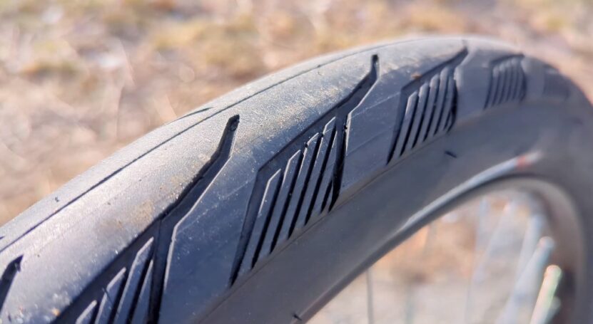 Specialized Roll vs Crossroad Bike Tires