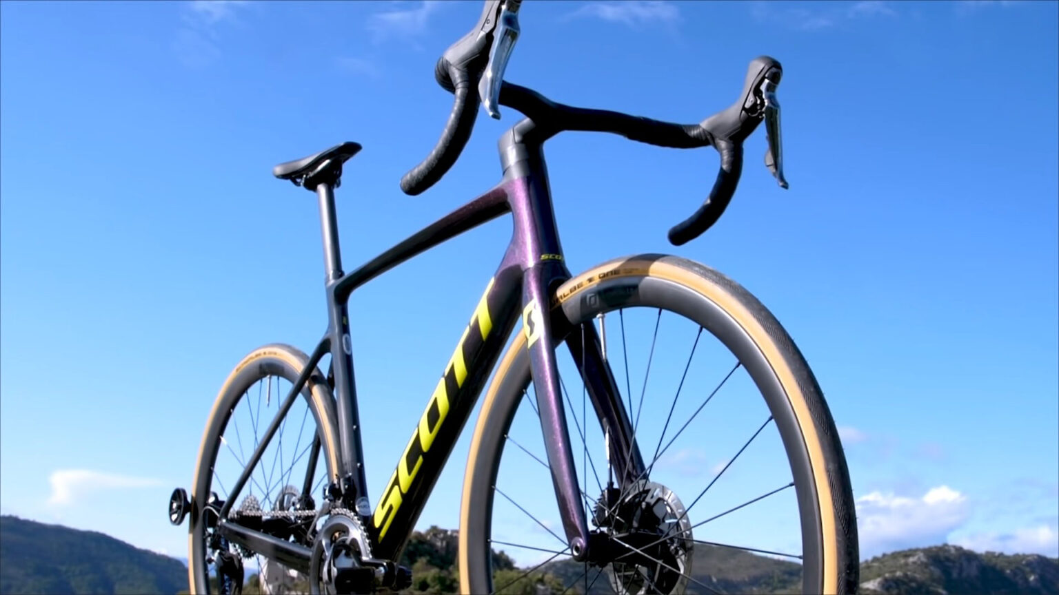 Cruiser vs Comfort vs Hybrid Bike (Difference Explained) The Great Debate