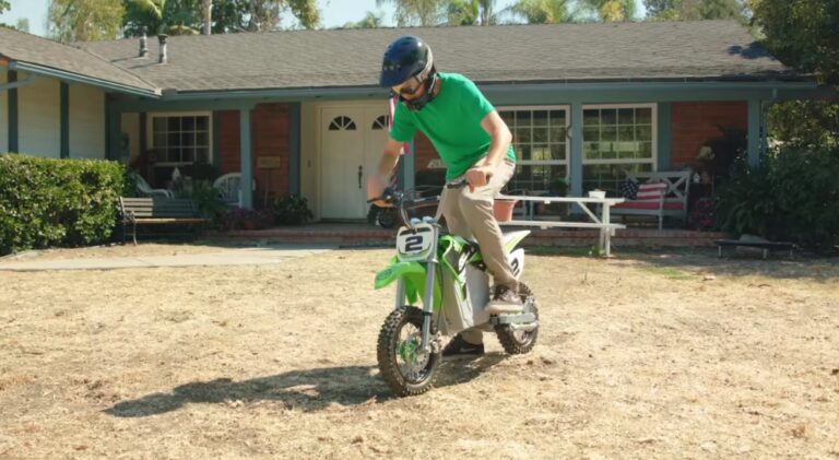 How Fast Does A Razor Dirt Bike Go (8 Bikes)