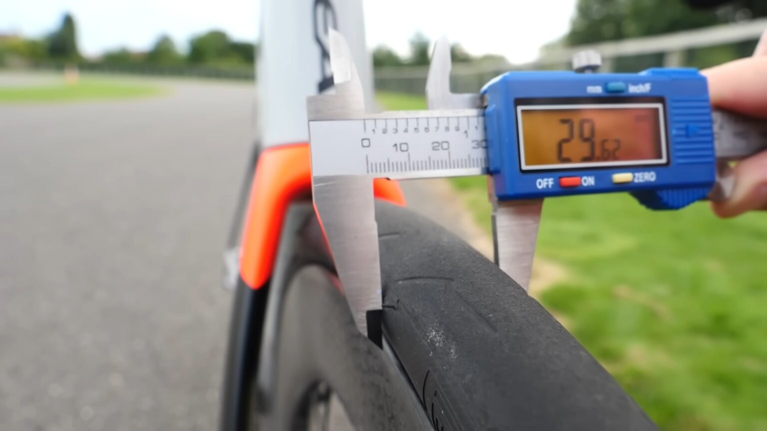 Thin Tires Vs Thick 4 Key Differences 