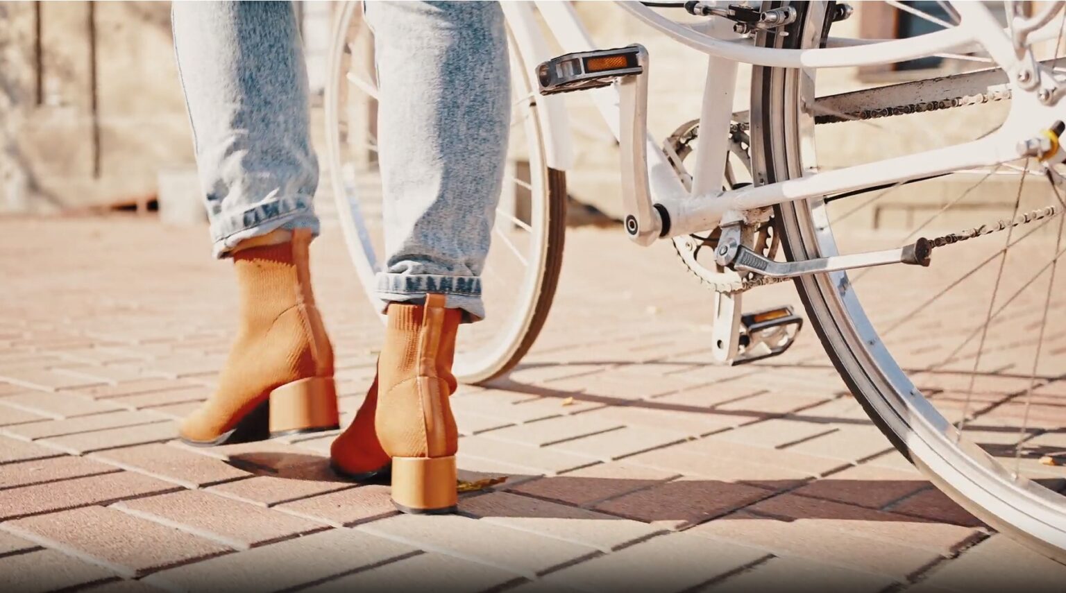 How to Measure for a Bicycle Kickstand Standing Tall