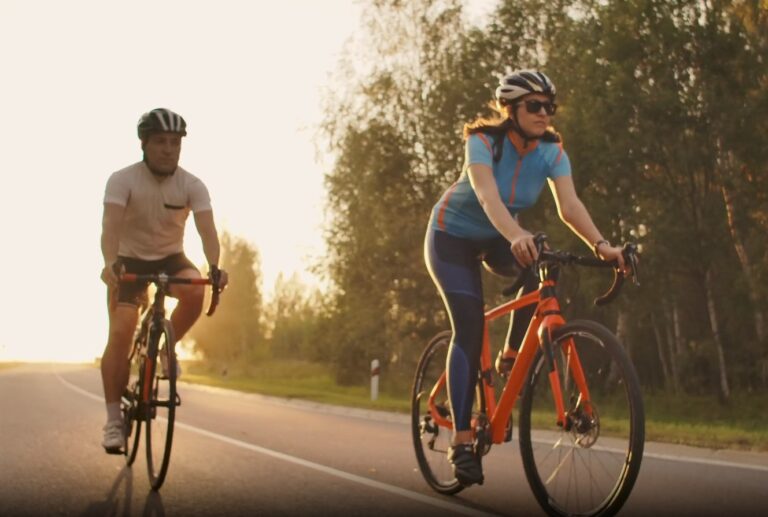 Cyclists Receive Acupuncture