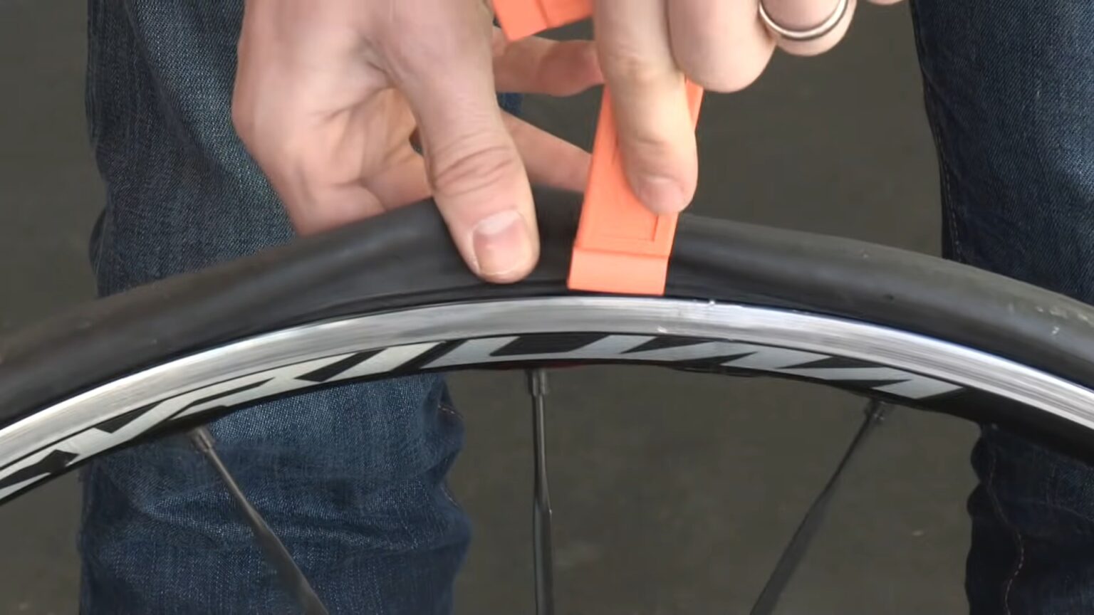 How to Change a Bike Tube Without Tire Levers The Handy Cyclist